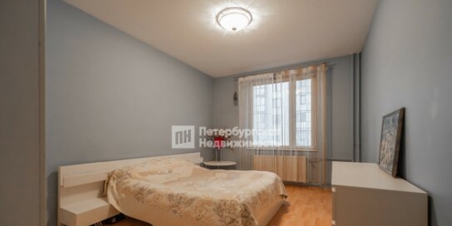 3-комн квартира улица Беринга,  д. 1