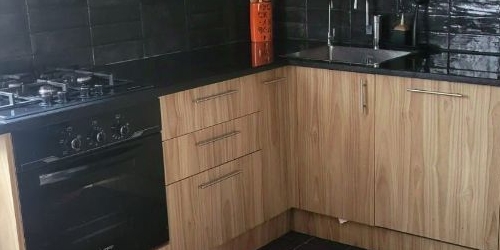 3-комн квартира улица Серегина, 3