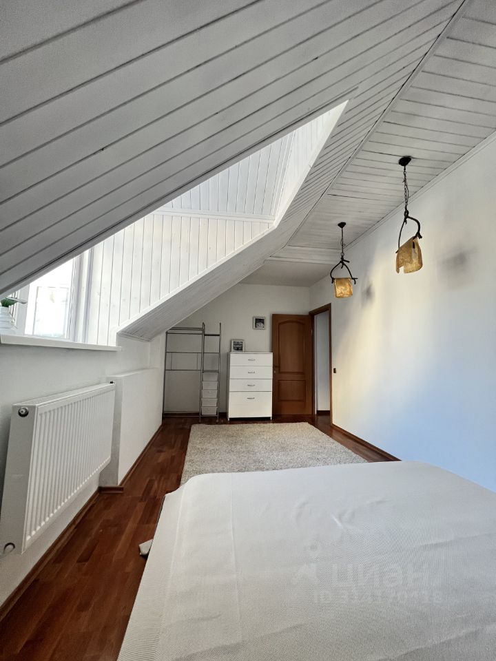 Аренда 4-комн квартиры на вторичном рынке ОК Жемчужина тер., д. Гигирево,  д. кД