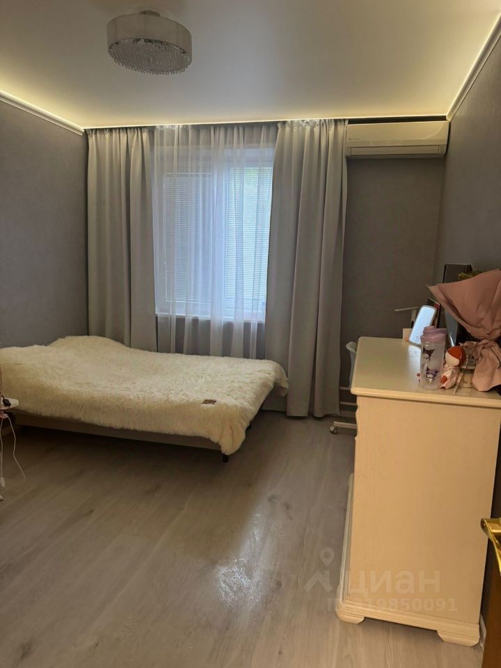 Продажа 2-комн квартиры на вторичном рынке Химки, Зеленая улица, 15