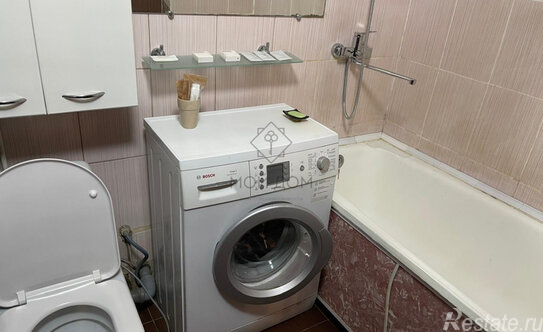 Продажа 3-комн квартиры на вторичном рынке ул Нагорная,  д. 39,  к. 1