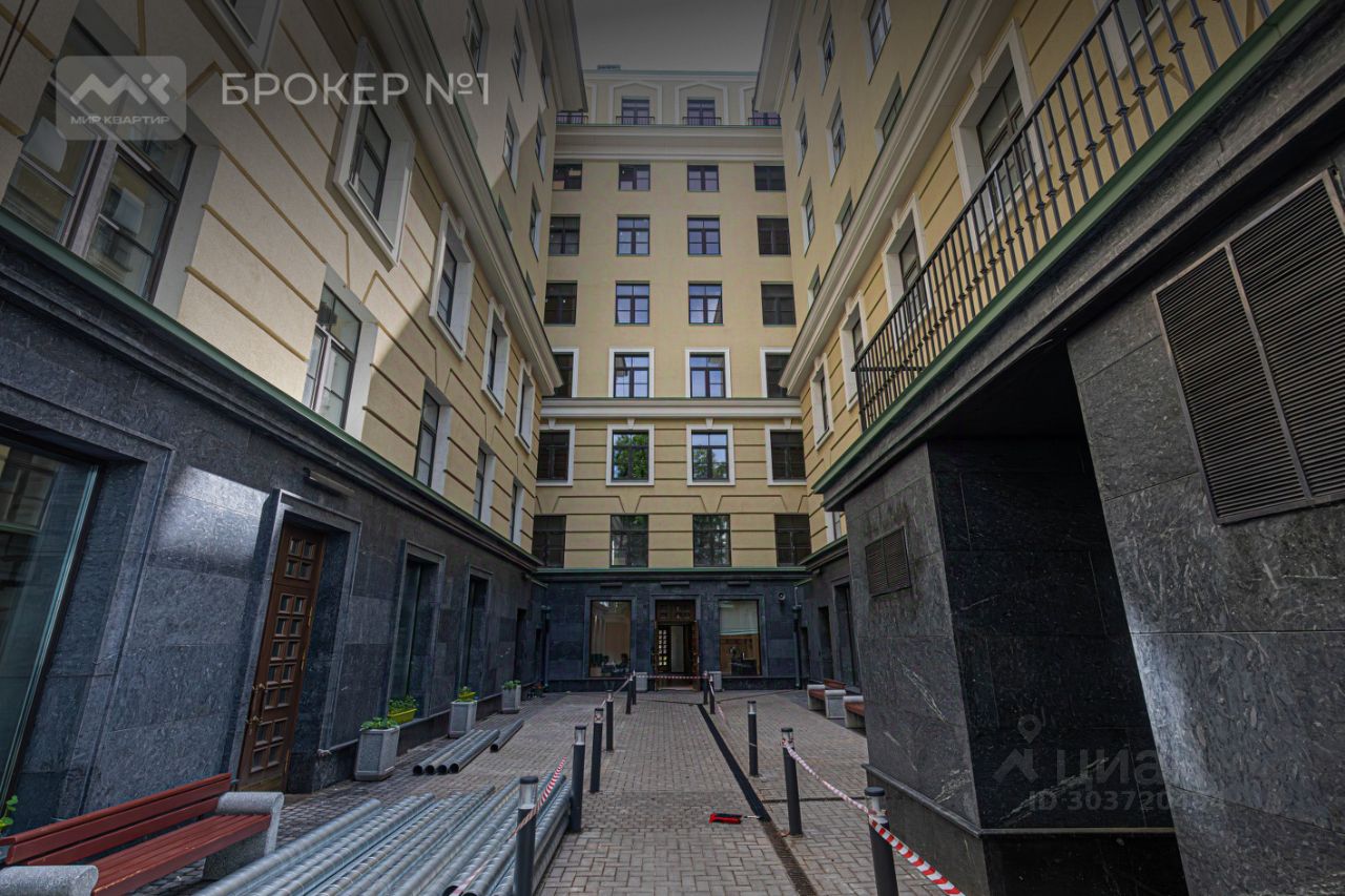 Продажа 2-комн квартиры на вторичном рынке Подъездной переулок, 10