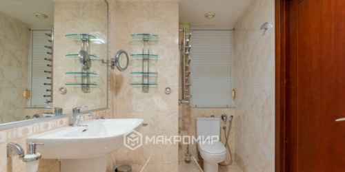 5-комн квартира ул Рашетова,  д. 14