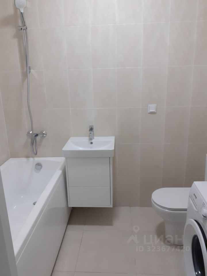 Аренда 1-комн квартиры на вторичном рынке Новоивановское пгт, бульвар Эйнштейна, 5