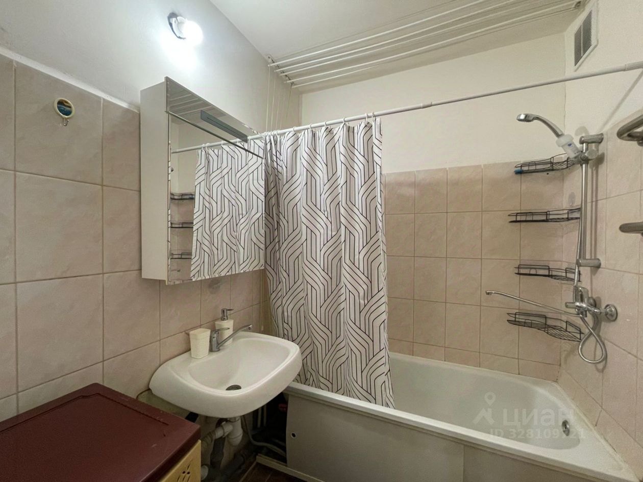 Аренда 1-комн квартиры на вторичном рынке проспект Нововатутинский, 10