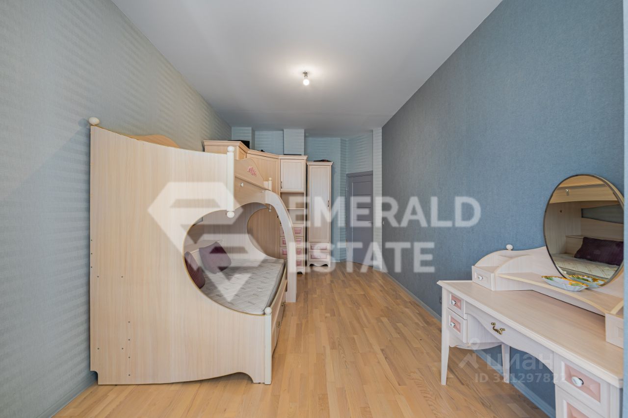 Продажа 3-комн квартиры на вторичном рынке улица Пырьева, 9к2