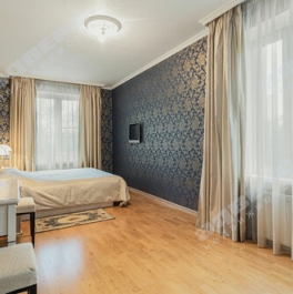 Продажа 2-комн квартиры на вторичном рынке Краснопутиловская улица,  д. 125