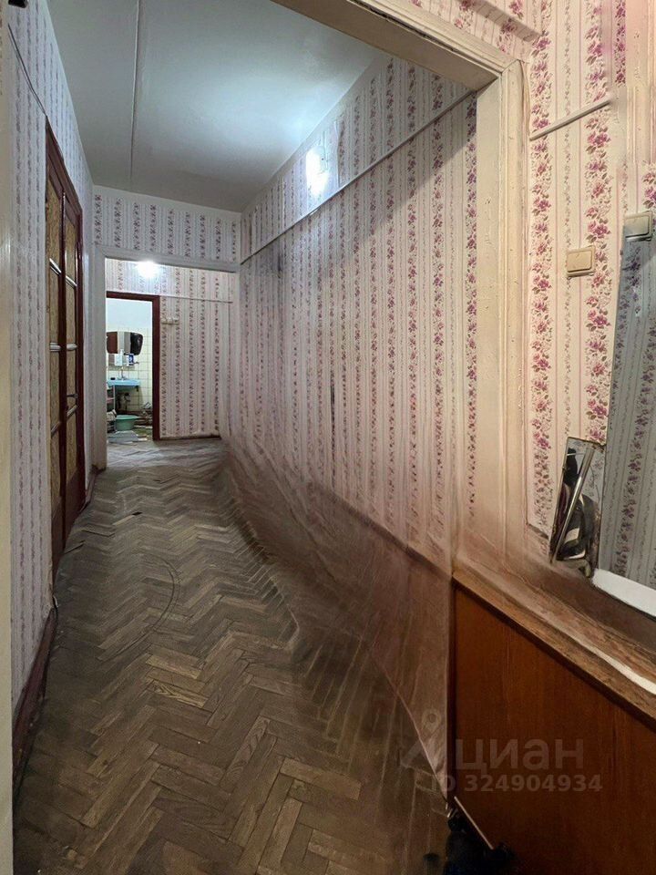 Продажа 3-комн квартиры на вторичном рынке улица Космонавта Волкова, 25/2