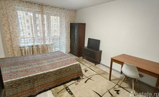 Аренда 2-комн квартиры на вторичном рынке Пионерская Б. ул,  д. 37/38