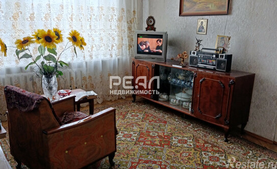 Продажа 3-комн квартиры на вторичном рынке Товарищеский проспект