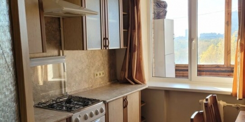 2-комн квартира Крыленко ул,  д. 39/29