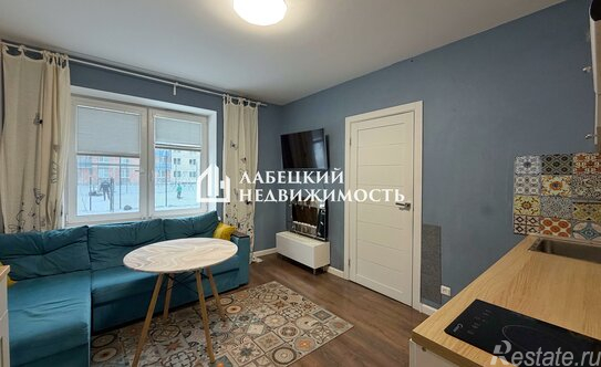 Продажа 1-комн квартиры на вторичном рынке Гладышевский проспект,  д. 38 к2