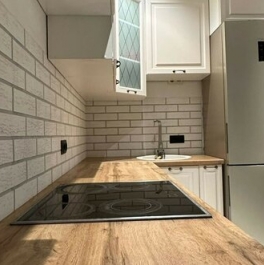 Продажа 2-комн квартиры на вторичном рынке Золотошвейная ул