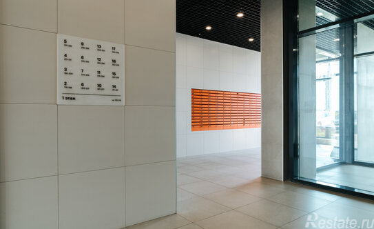 Продажа 4-комн квартиры на вторичном рынке улица Александры Монаховой,  д. 94 к1