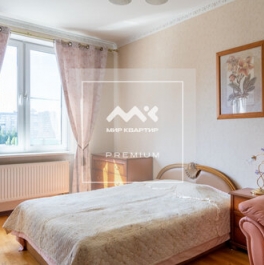 Продажа 3-комн квартиры на вторичном рынке улица Савушкина