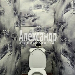 Продажа 4-комн квартиры на вторичном рынке Запорожское, Советская улица,  д. 8