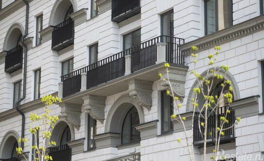 Продажа 2-комн квартиры на вторичном рынке Зеленогорская улица,  д. 3