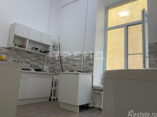 Продажа 3-комн квартиры на вторичном рынке Владимирский пр-кт,  д. 13