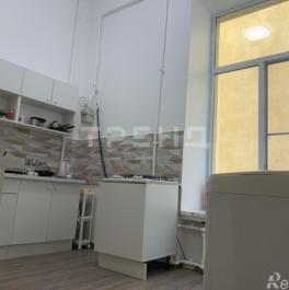 Продажа 3-комн квартиры на вторичном рынке Владимирский пр-кт,  д. 13