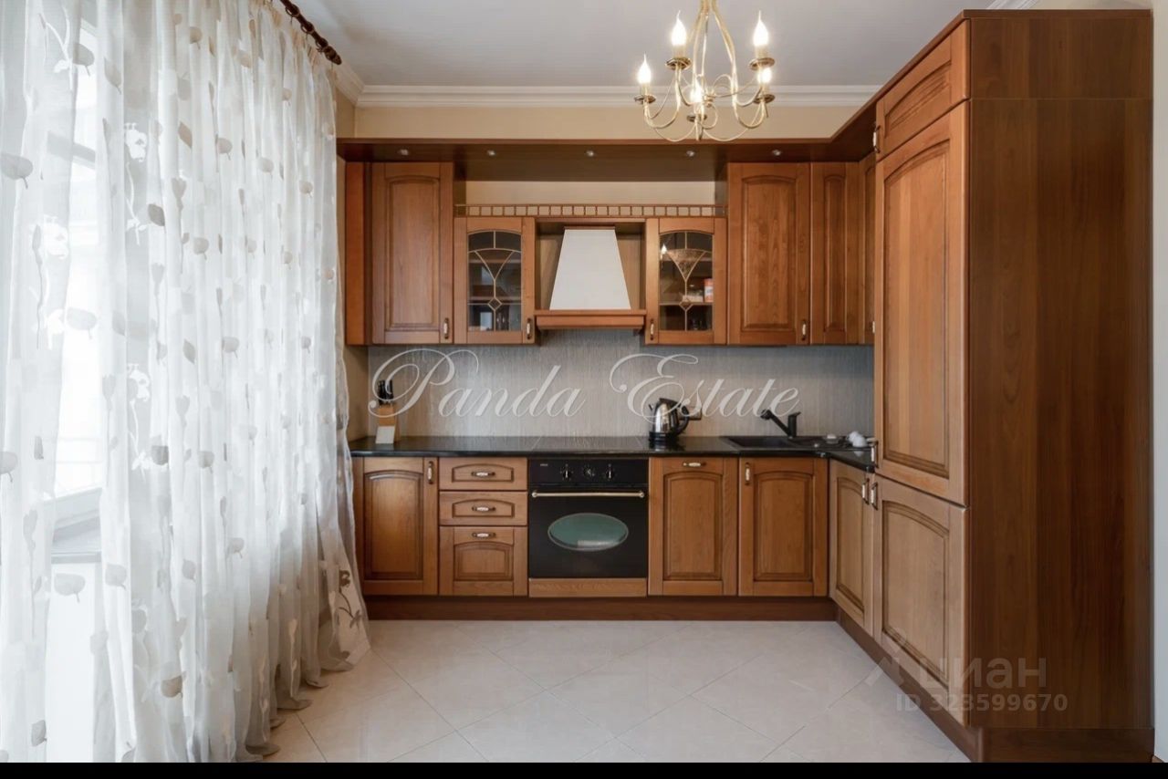 Продажа 4-комн квартиры на вторичном рынке переулок Большой Головин,  д. 2