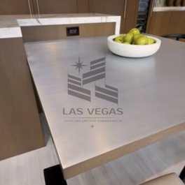 Аренда 3-комн квартиры на вторичном рынке Рюхина улица,  д. 10