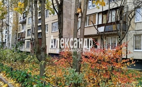 Продажа 1-комн квартиры на вторичном рынке Искровский пр-кт,  д. 35/38