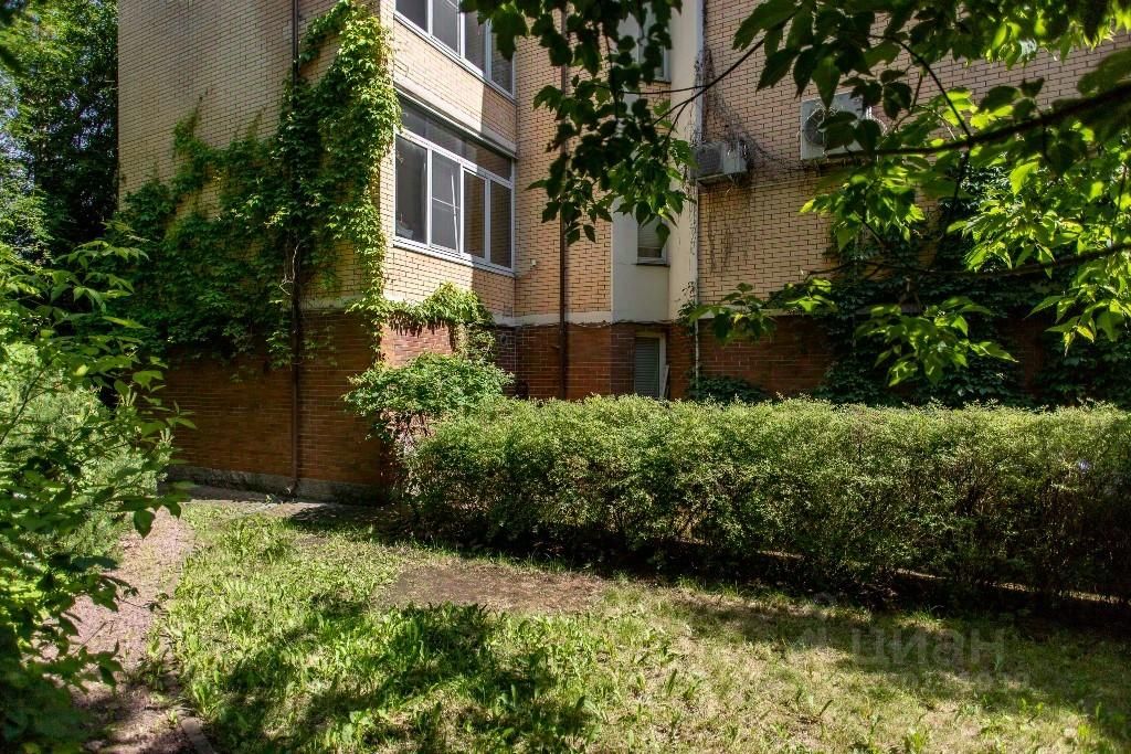 Продажа 5-комн квартиры на вторичном рынке 1-я Утиная улица, 32