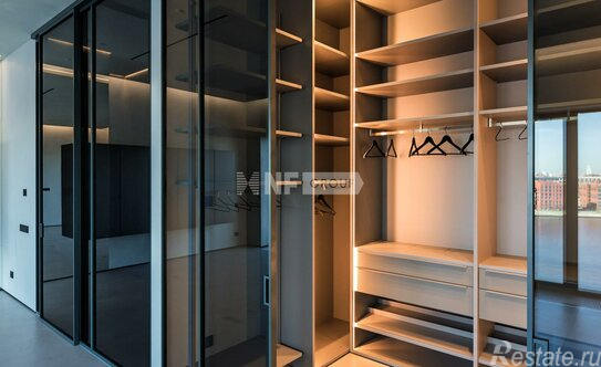 Продажа 2-комн квартиры на вторичном рынке набережная Макарова,  д. 58 с2