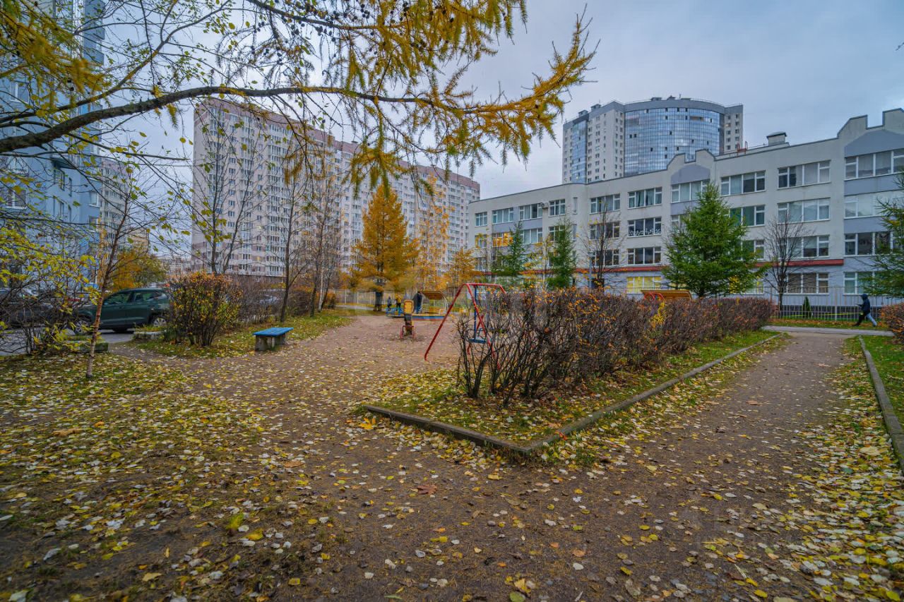 Продажа 2-комн квартиры на вторичном рынке Туристская улица, 11к2