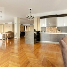 Продажа 4-комн квартиры на вторичном рынке Пожарский пер,  д. 5А