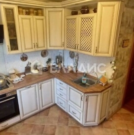 Продажа 3-комн квартиры на вторичном рынке улица Бутлерова,  д. 32