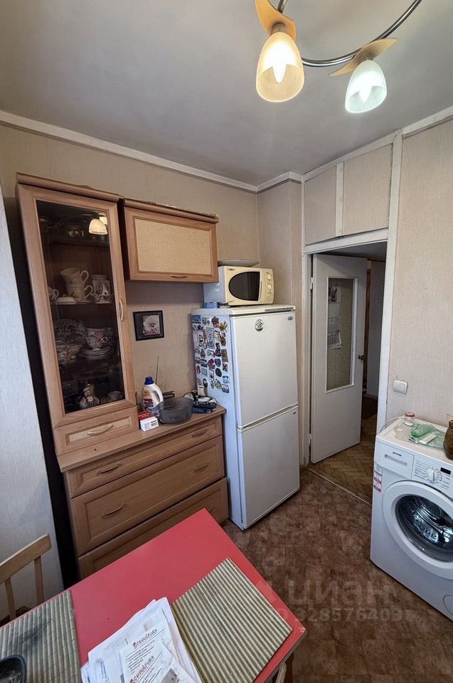 Продажа 2-комн квартиры на вторичном рынке Ленинский пр-кт,  д. 122