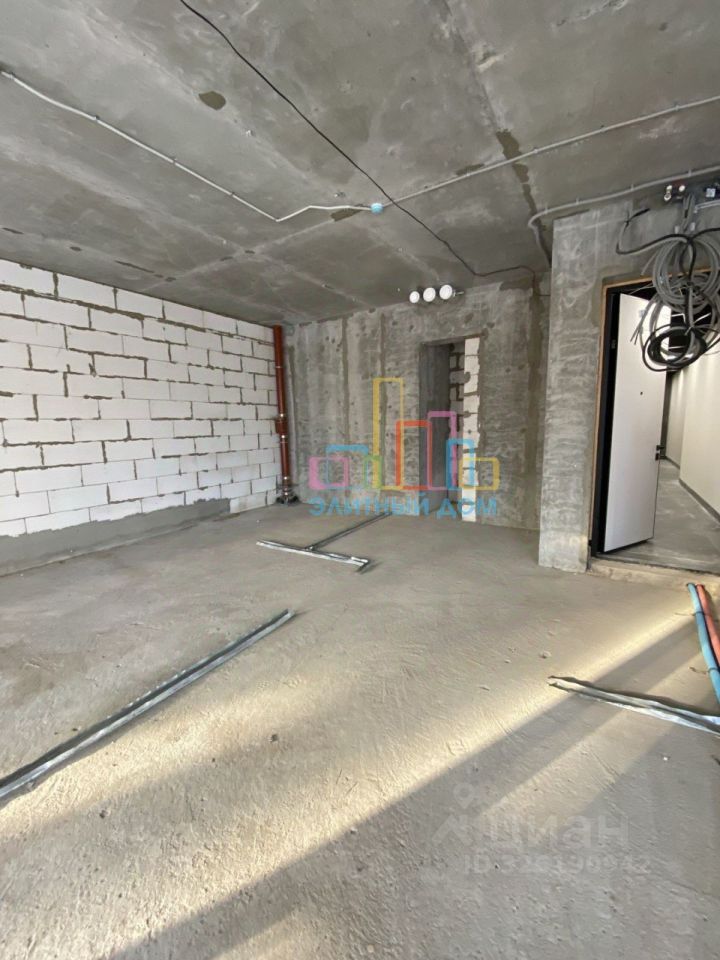 Продажа 4-комн квартиры на вторичном рынке Озерная улица, 1к1/1