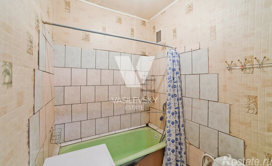 Продажа 3-комн квартиры на вторичном рынке Марка Шагала наб,  д. 11 к2