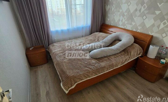 Продажа 2-комн квартиры на вторичном рынке Изюмская улица,  д. 49 к1