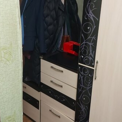 4-комн квартира улица Подводника Кузьмина,  д. 11