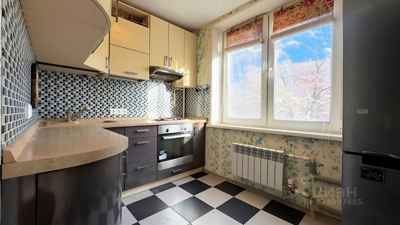 Аренда 2-комн квартиры на вторичном рынке Болотниковская улица, 42К1