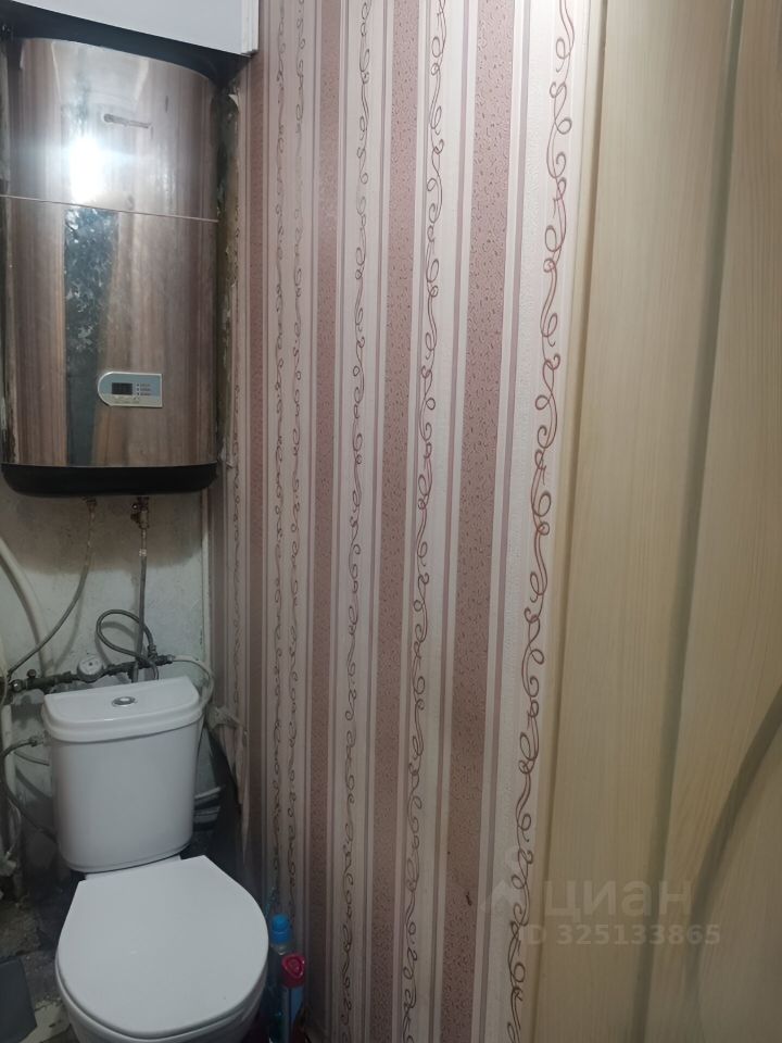 Продажа 2-комн квартиры на вторичном рынке д. Гостицы, 10