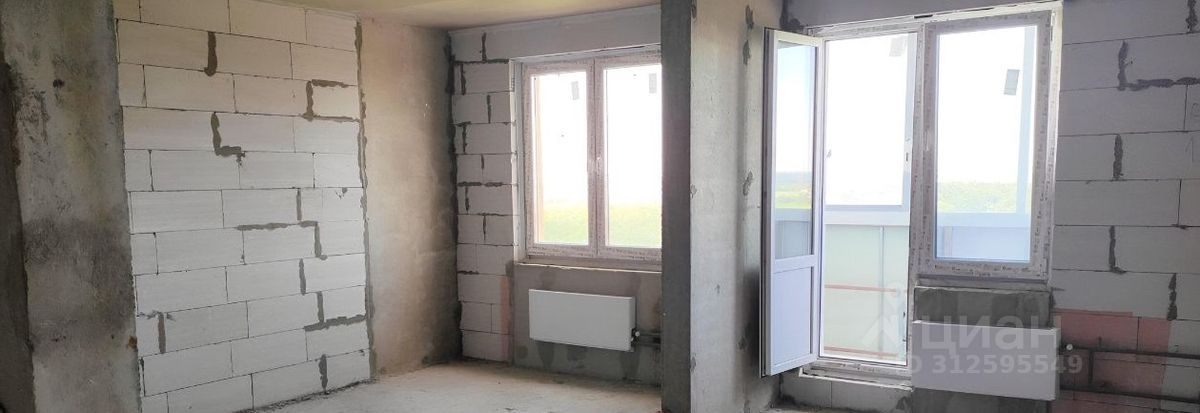 Продажа 1-комн квартиры на вторичном рынке д. Островцы, улица Летчика Волчкова, 1