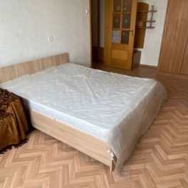 Продажа 2-комн квартиры на вторичном рынке Маршала Казакова ул,  д. 9,  к. 1