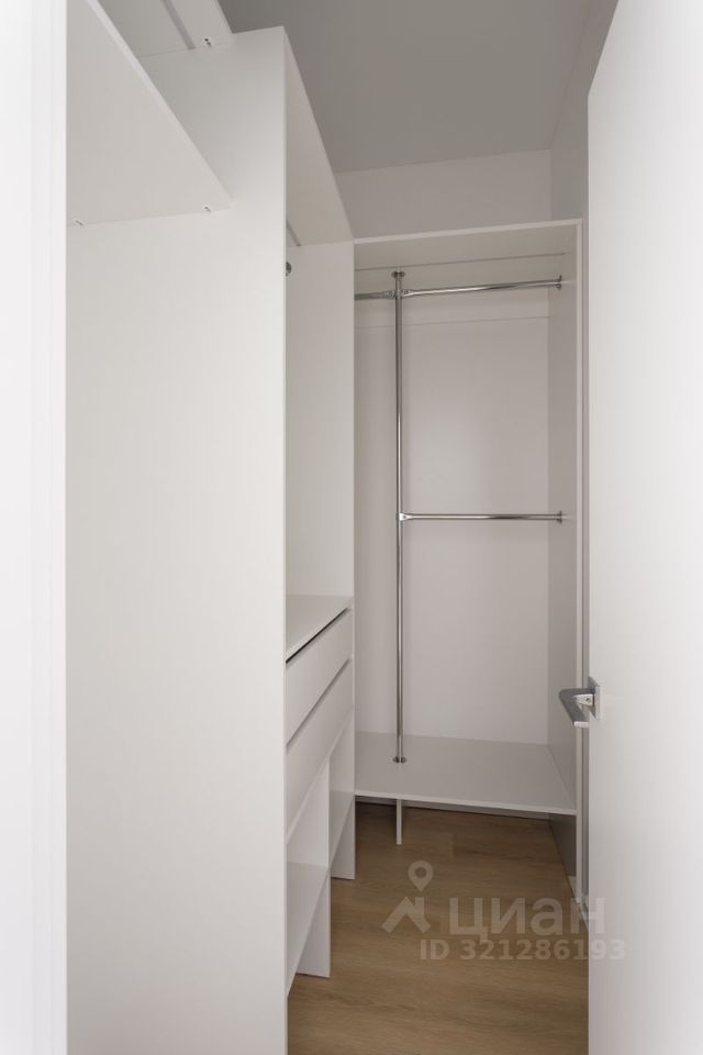 Продажа 1-комн квартиры на вторичном рынке Мичуринский проспект, 56