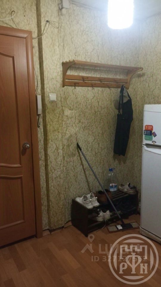 Продажа 3-комн квартиры на вторичном рынке Луга, проспект Урицкого,  д. 75