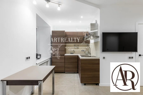 Продажа 2-комн квартиры на вторичном рынке Новодевичий проезд,  д. 10