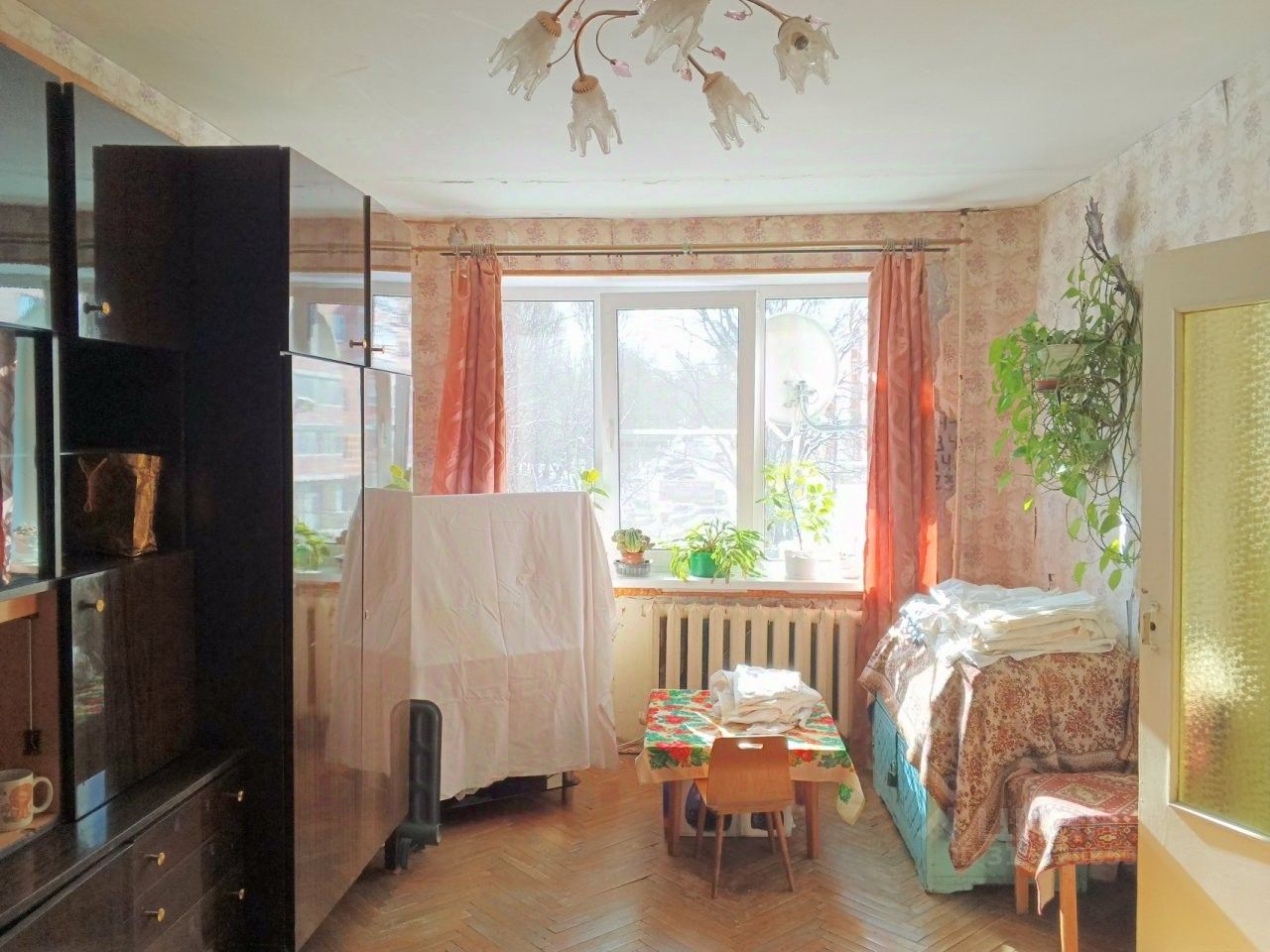 Продажа 4-комн квартиры на вторичном рынке Рощино пгт, улица Советская, 27