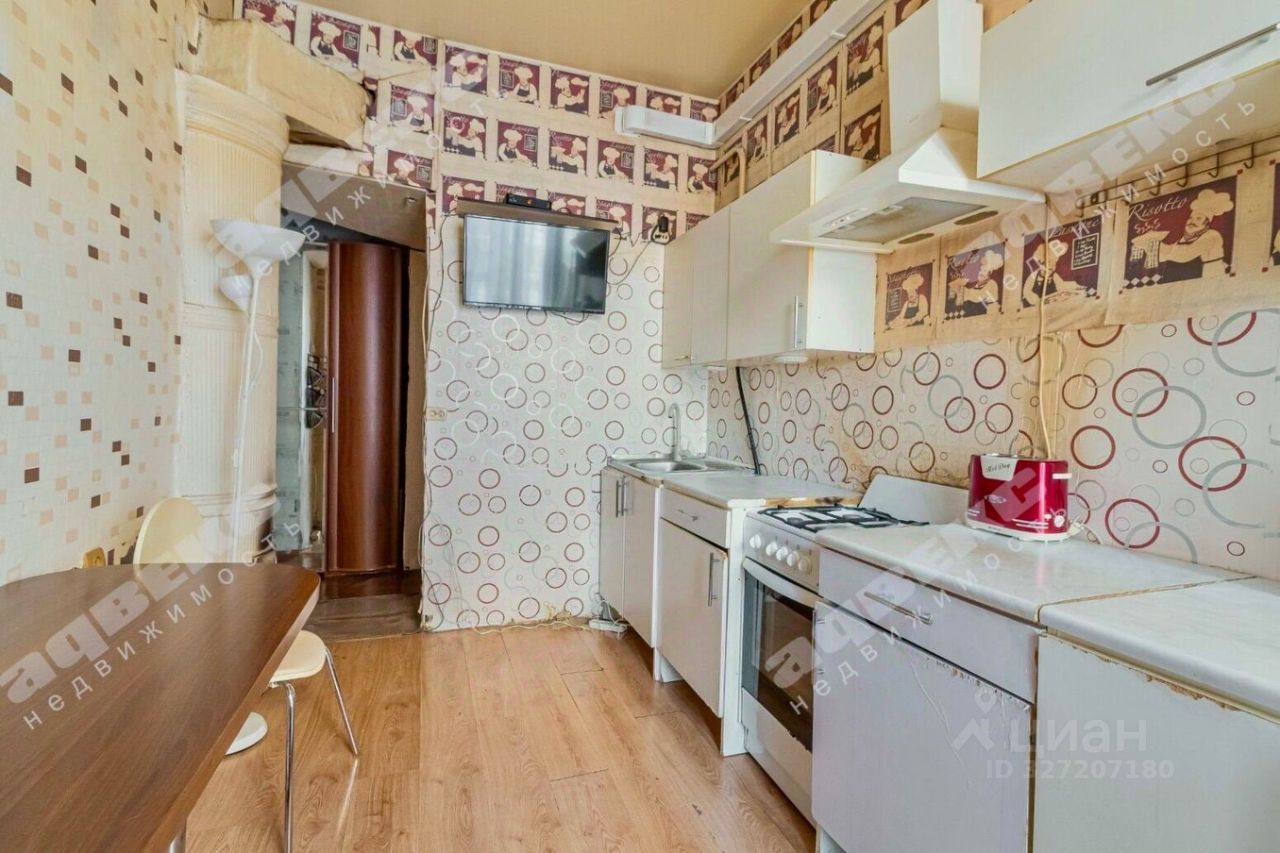 Продажа 2-комн квартиры на вторичном рынке Красноармейская 13-я ул,  д. 20