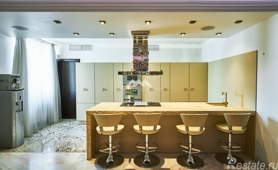 Продажа 6-комн квартиры на вторичном рынке Весковский переулок,  д. 3