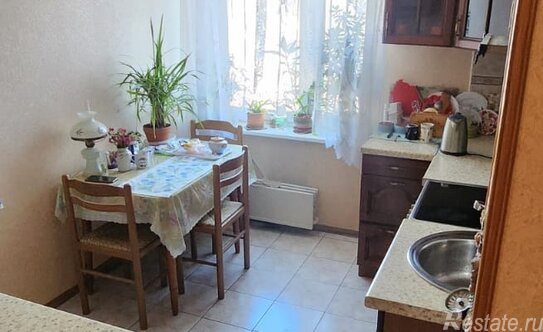 Продажа 3-комн квартиры на вторичном рынке Плетешковский переулок