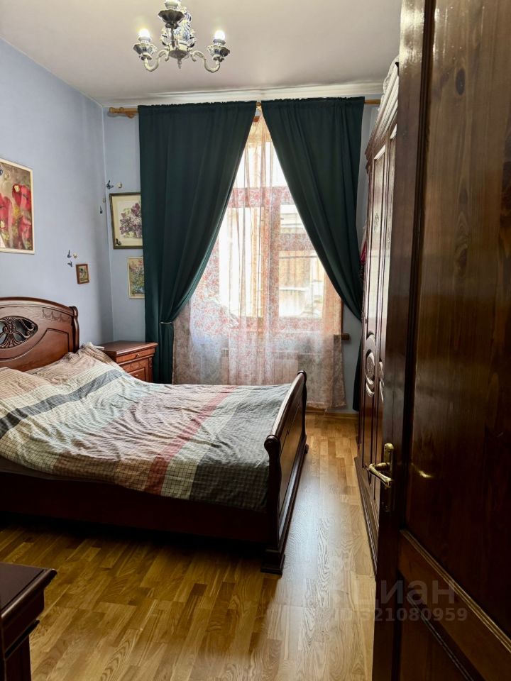 Продажа 3-комн квартиры на вторичном рынке Анадырский проезд, 21