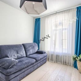 Продажа 3-комн квартиры на вторичном рынке Кавалергардская ул,  д. 20