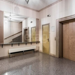 Продажа 2-комн квартиры на вторичном рынке Миргородская улица